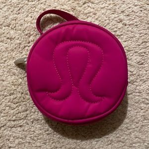 Lululemon logo coin pouch